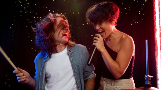 A Sunday Night Dedicated to the Filipino Community