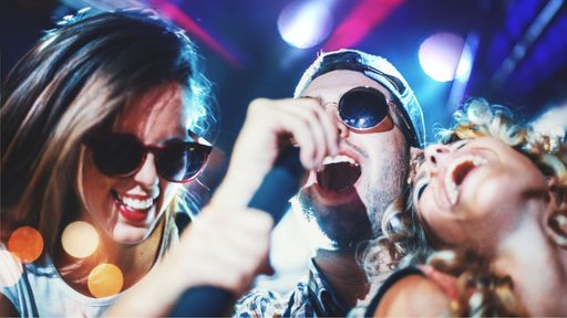 15,000+ Songs Await at Lucky Voice